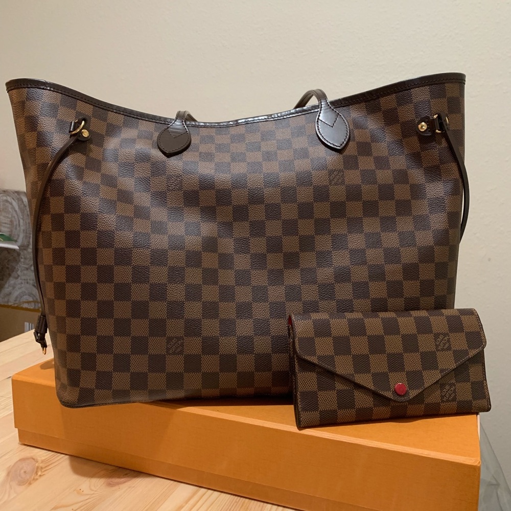 SOLD $1300 Louis Vuitton Neverfull GM & Wallet